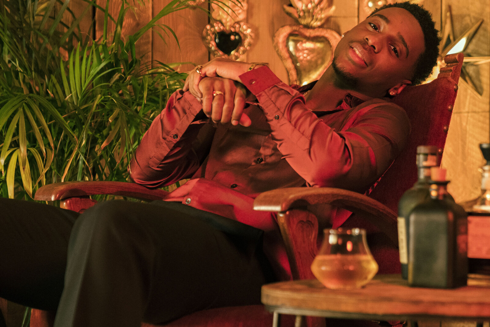 Jérémie Makiese ontvangt platina award voor 'Miss You'