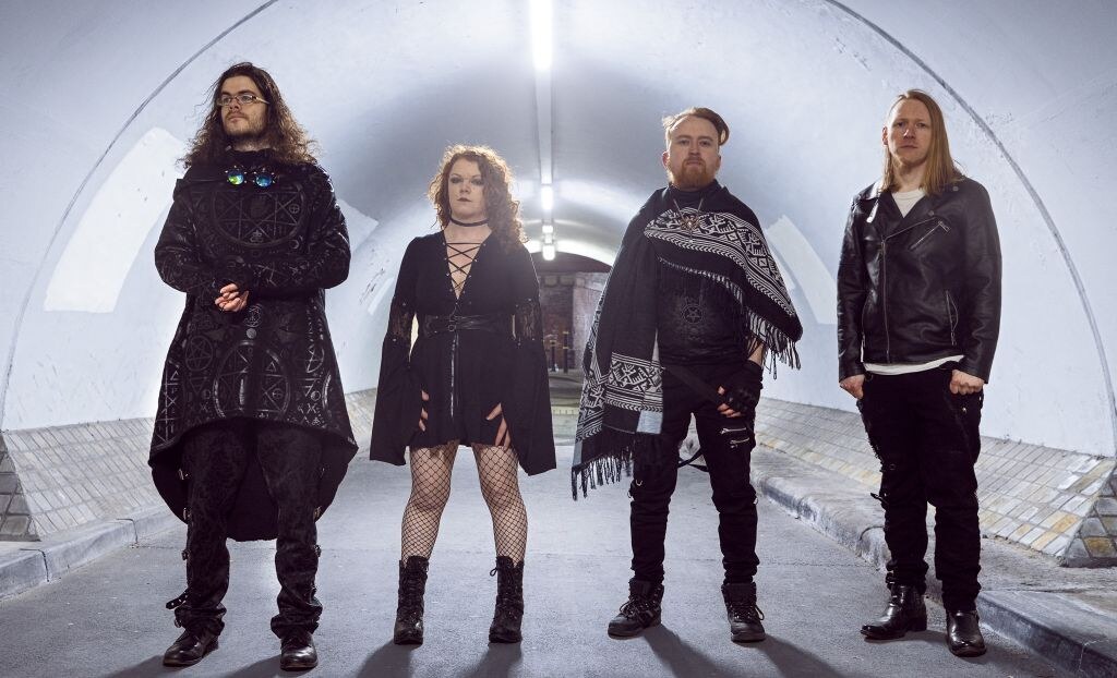 IN SΦNDER Release Video For New Cyber Single "Quintessence"