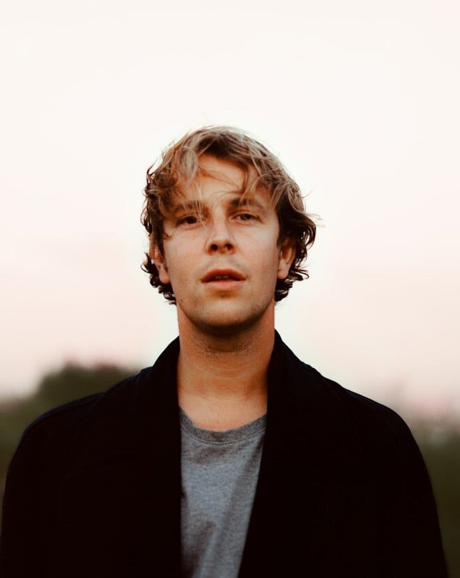 Tom Odell shares ‘Butterflies’
