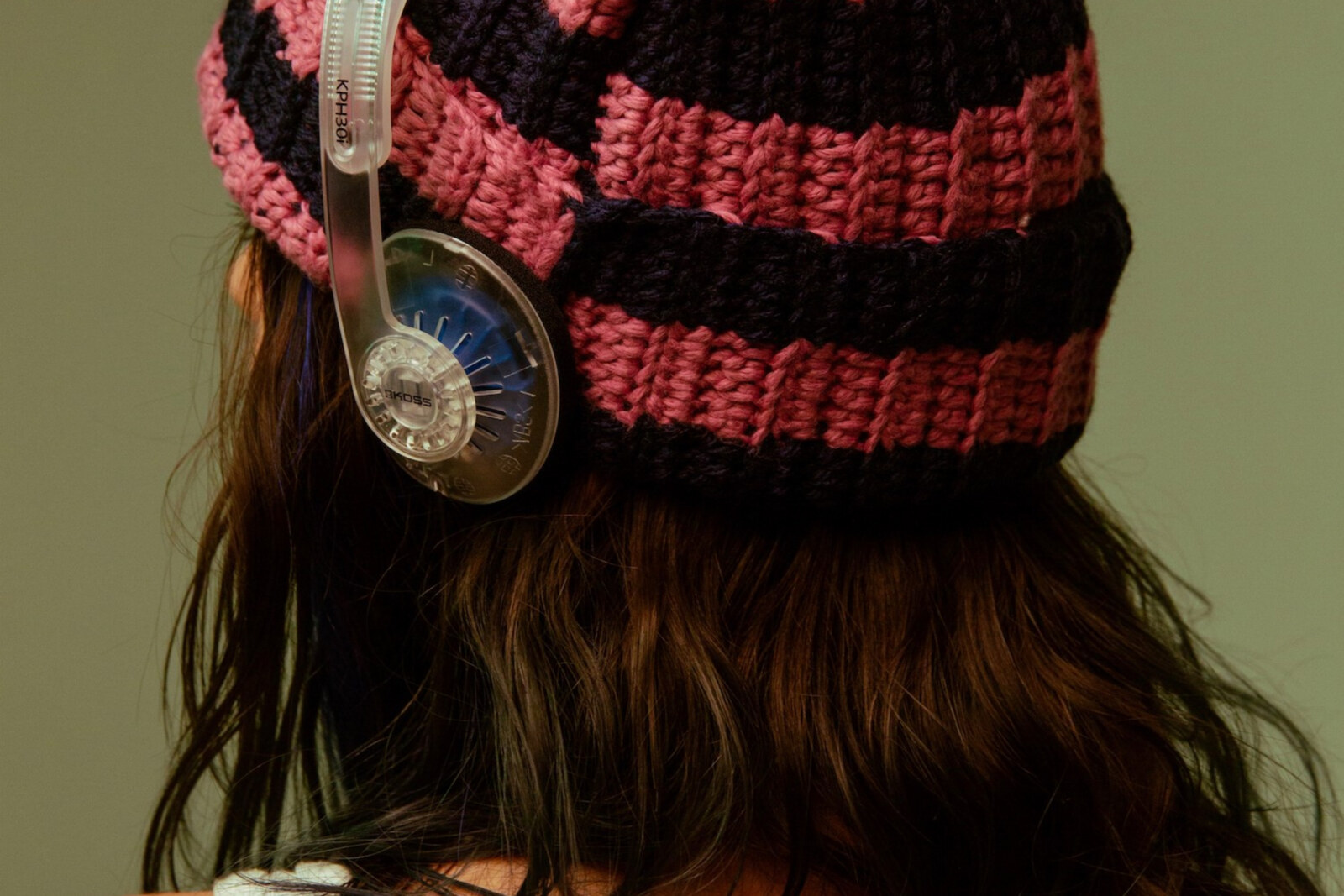 Love You Later Shares New Single "Girl With Headphones"