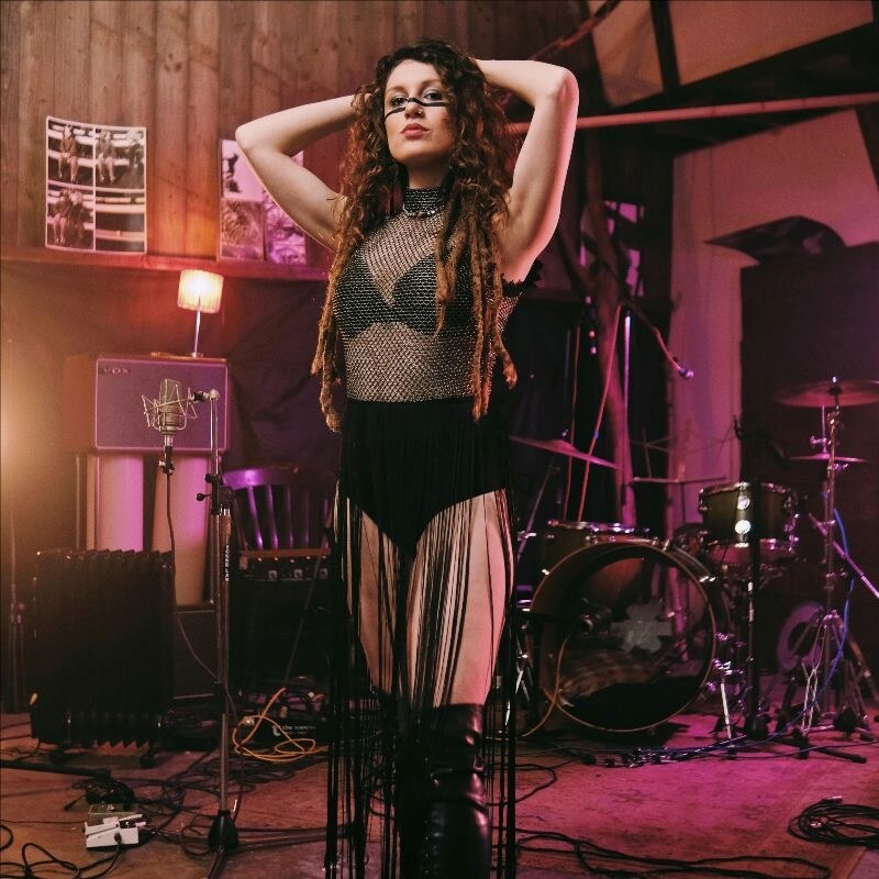 Amy Montgomery releases epic new single, 'Change Change'