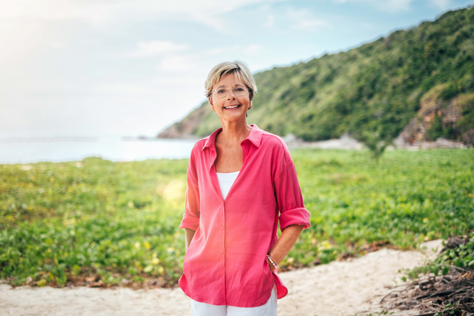 Ingeborg stuurt 100 wildvreemden naar 1 onbewoond eiland waar ze strijden om 1 miljoen