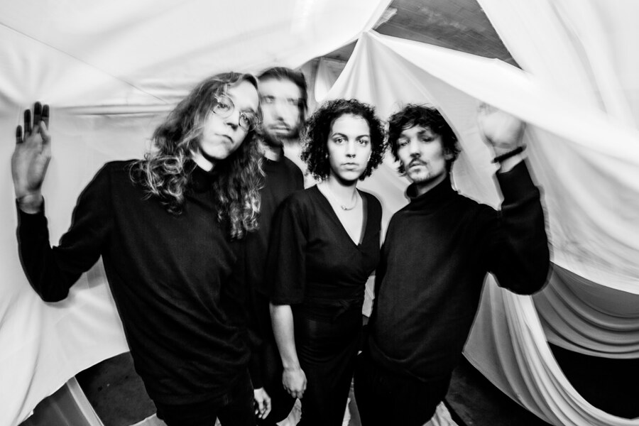 Ão - Avó | unieke mix van saudade, electronica en indie