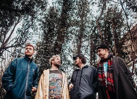“Pulling Stiches” is de nieuwe single/videoclip van Bdrmm