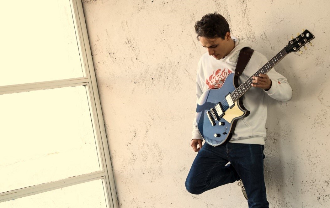 Gitaarvirtuoos Matteo Mancuso Kondigt Debuutalbum Aan