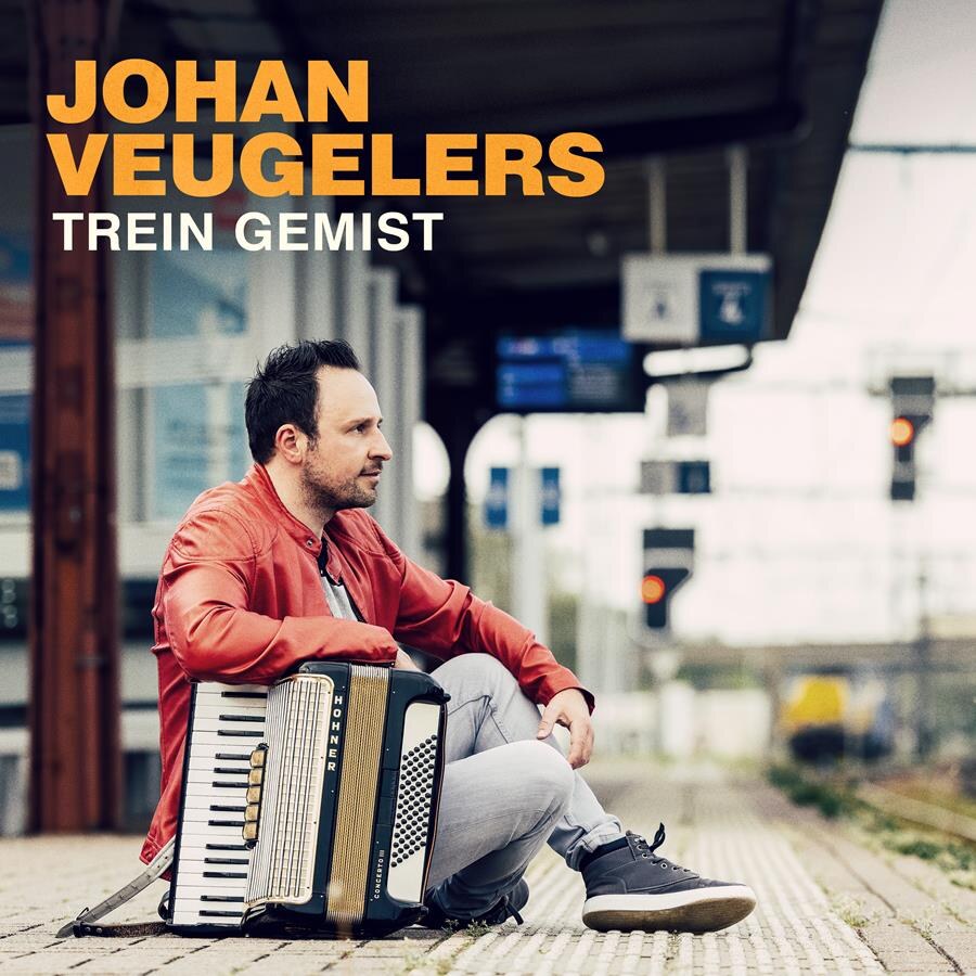 Zanger-accordeonist Johan Veugelers: “‘Trein Gemist’ ontstond twee weken geleden, toen de laatste trein al weg was!”