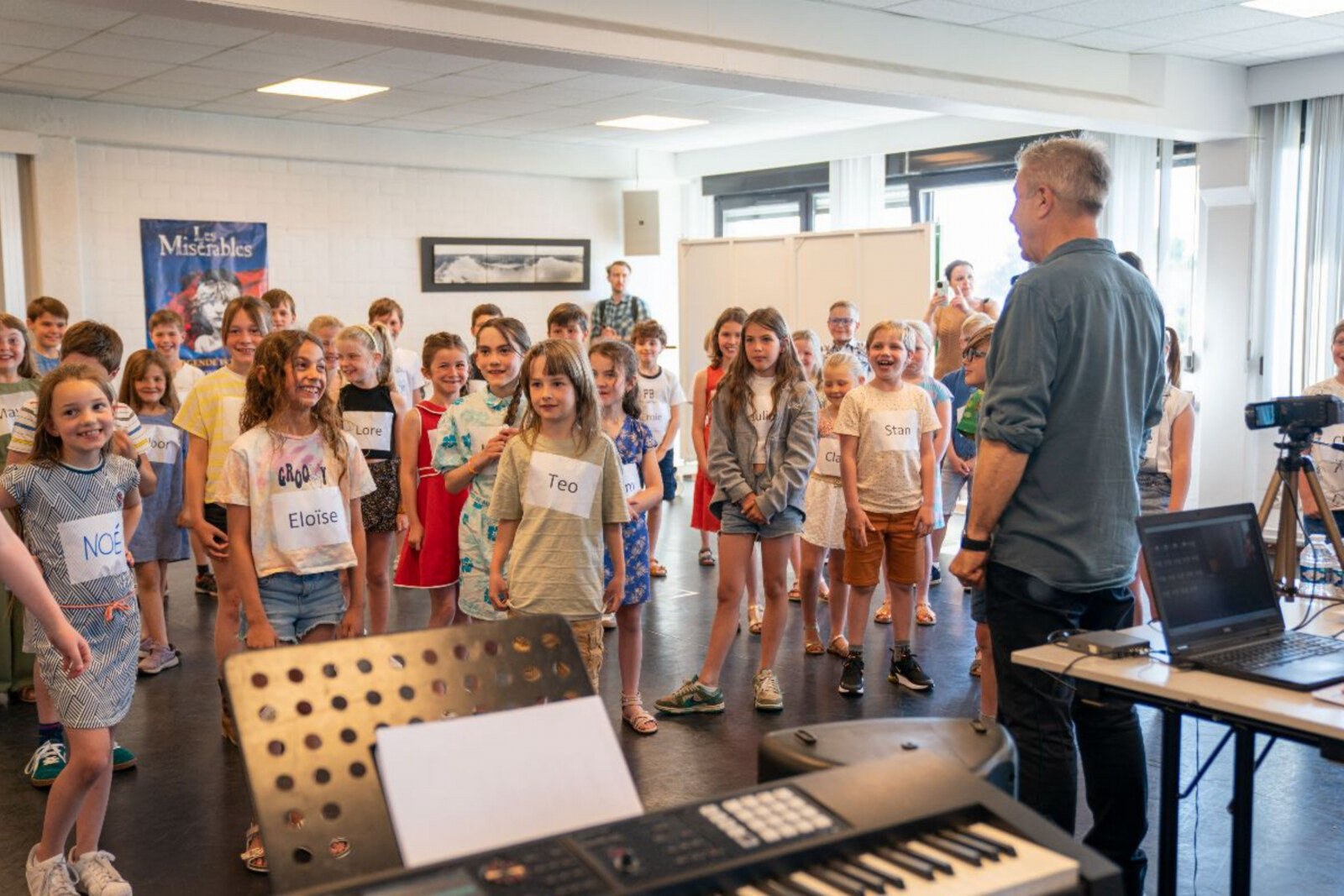 Meer dan 300 kinderen wagen hun kan voor een rol in Les Misérables