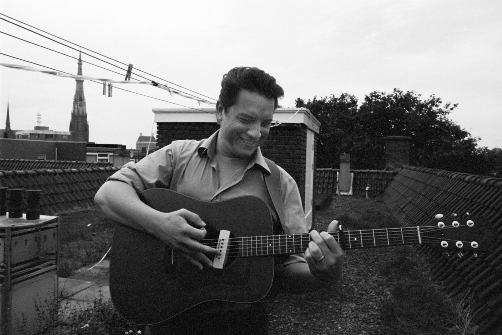 Timo de Jong brengt nieuwe video ‘Amatory Dormitory’ uit