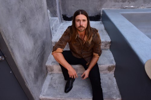 Stick and Stones van Lukas Nelson And Promise Of The Real is nu uit