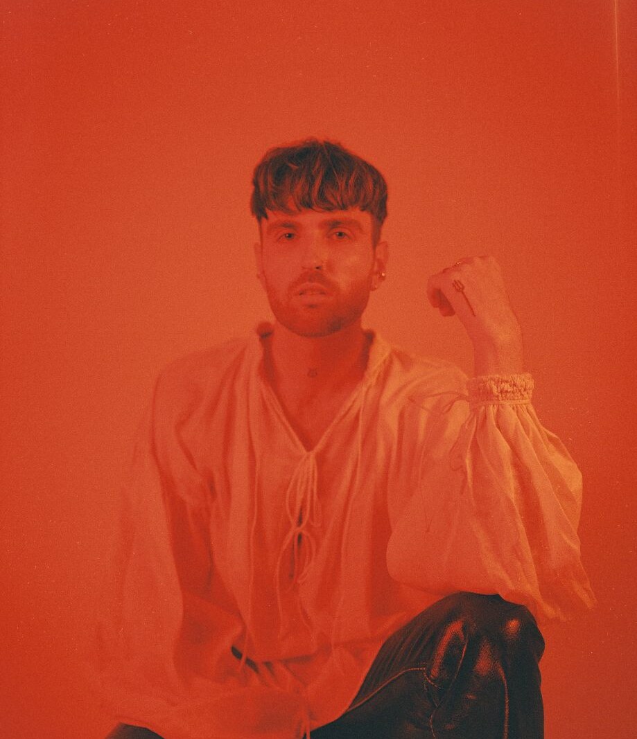 Duncan Laurence releases new single Rest In Peace and announces new album release date