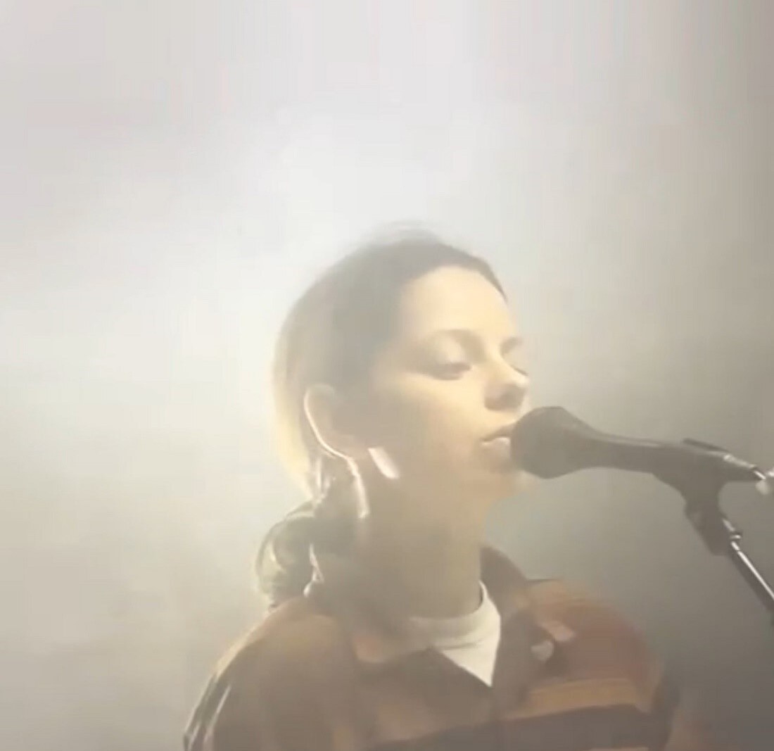 Tirzah releases new album "trip9love…???" digitally today