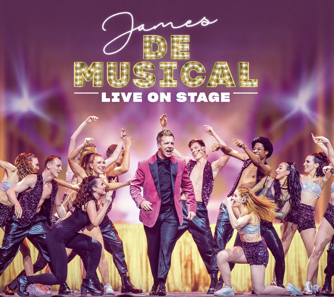 James Cooke strikt niemand minder dan Niels Destadsbader, Gert Verhulst en Karen Damen voor James De Musical Live on Stage.