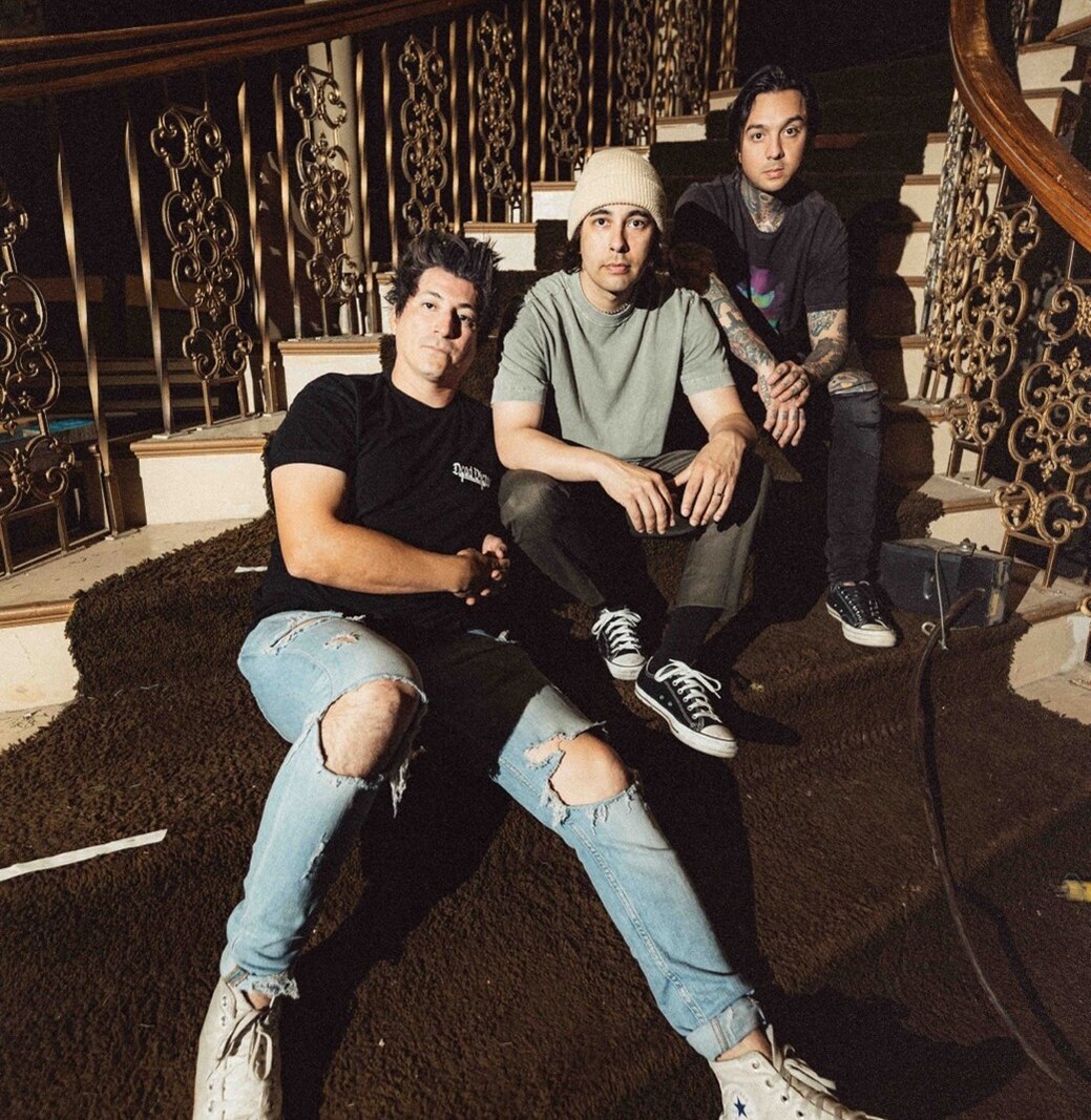 Pierce The Veil Share "12 Fractures"