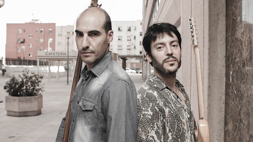 Spanish Rock Powerhouse Proud Outsiders Signs With Epictronic