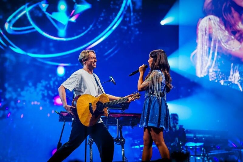 Mlik Inc. is back! Regi knalt dak van het Sportpaleis er af