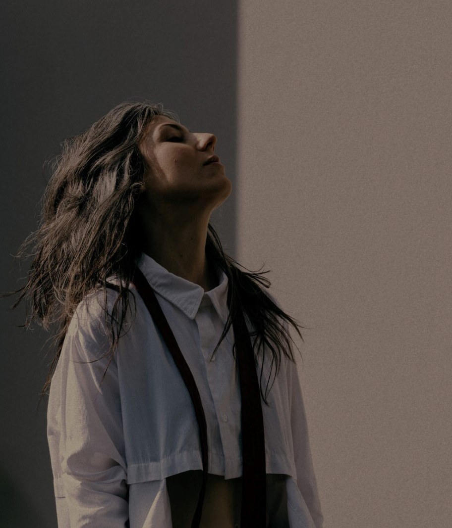 Julia Holter releases new single “Sun Girl”