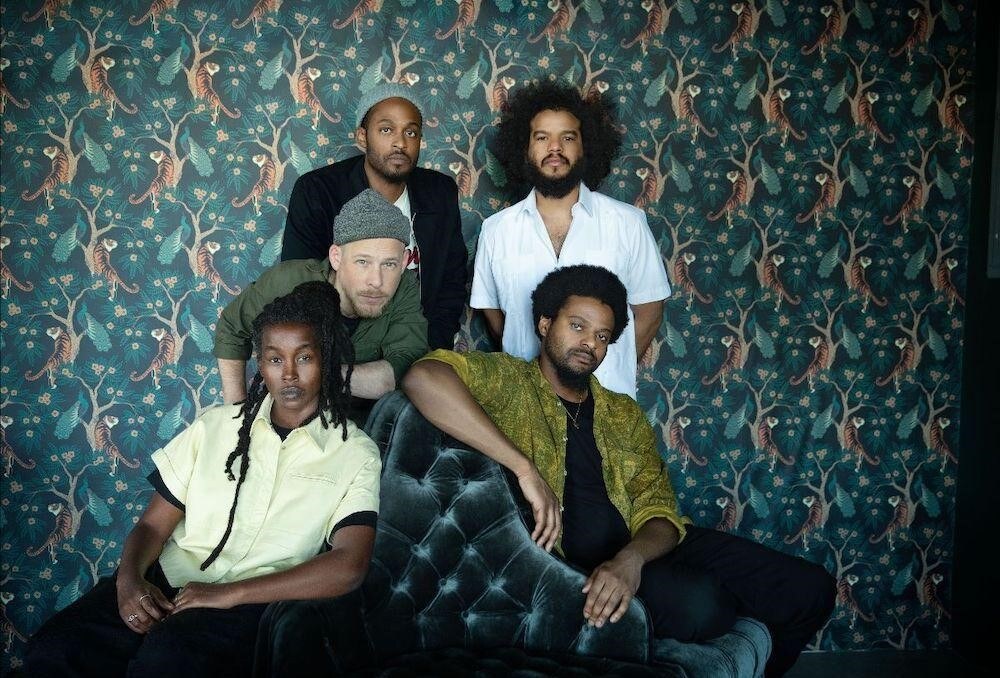 Free-Jazz Quintet Irreversible Entanglements: Protect Your Light
