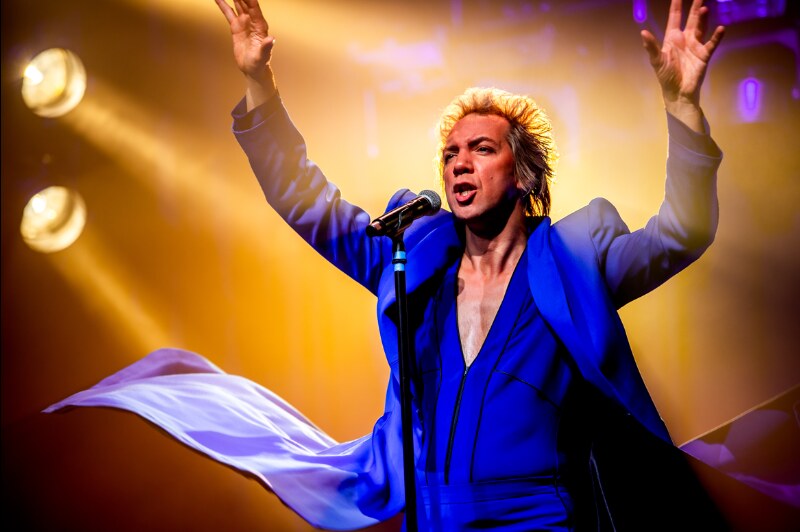 Nog een kleine maand en dan komt internationaal gerenommeerd artiest Sven Ratzke naar het Fakkeltheater met Where Are We Now