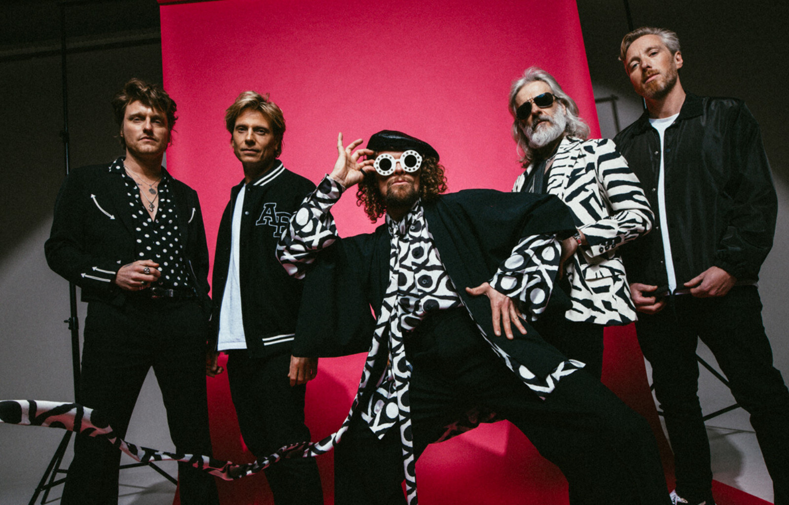 DI-RECT met succesvolle 'Sphinx' clubtour in Trix, Antwerpen