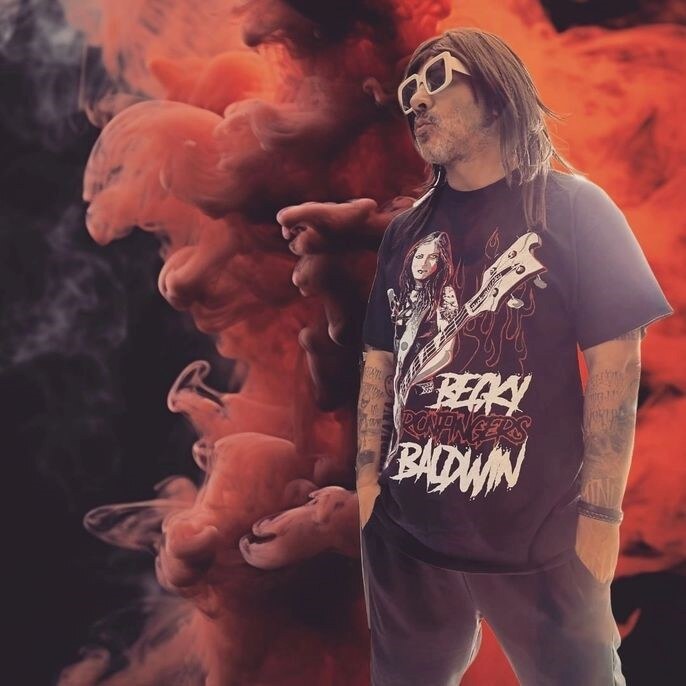 El Kintano y la Venerea unleash the punk spirit and new wave sound on new single "No Lo Viste Venir"