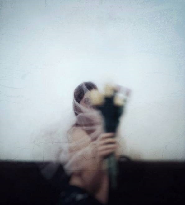  Outstanding dreamy debut SET FEUX single 'Say It Again' out now