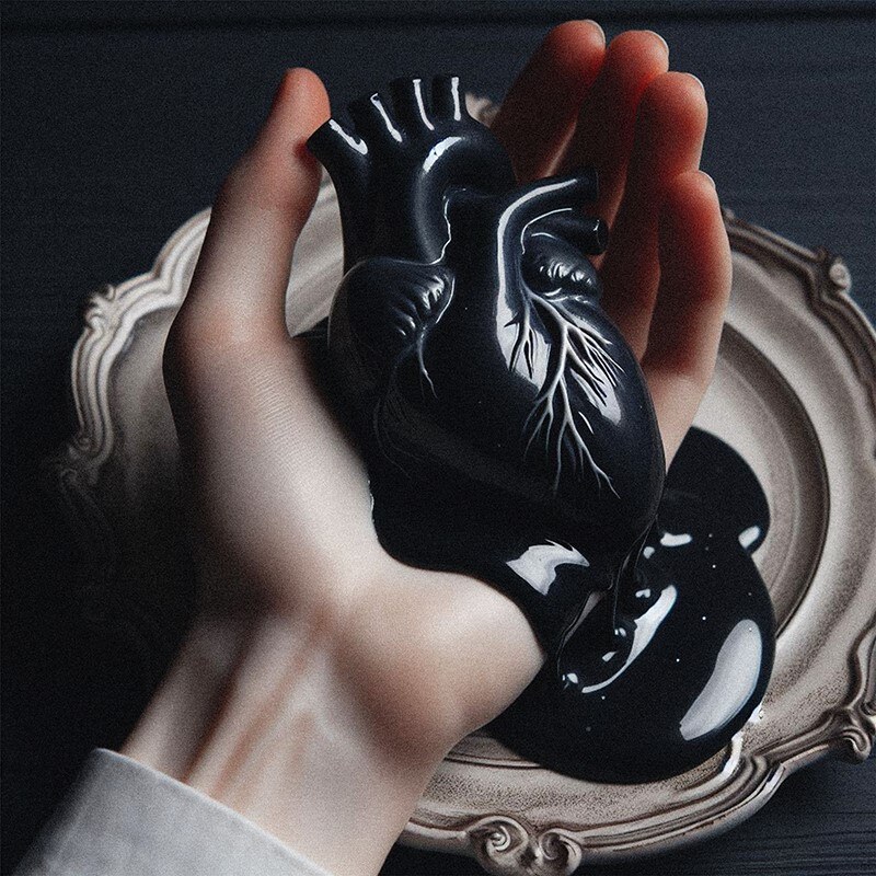 Breaking Alt-pop/Post-grunge artist Corro  releases Valentine's Day single 'Show Me Love'. First single from upcoming EP 'Send Me to Hell' 