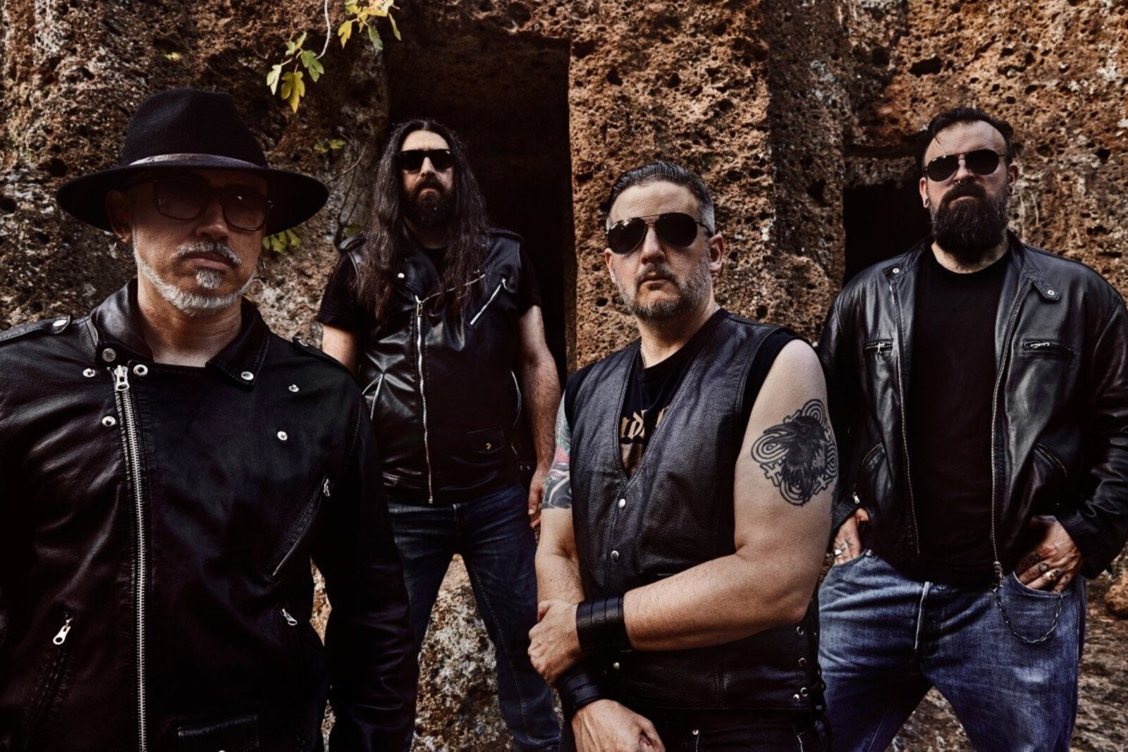 Sulhur and Mercury: Italian/American heavy metal powerhouse drops new single "Venereal Levitation"