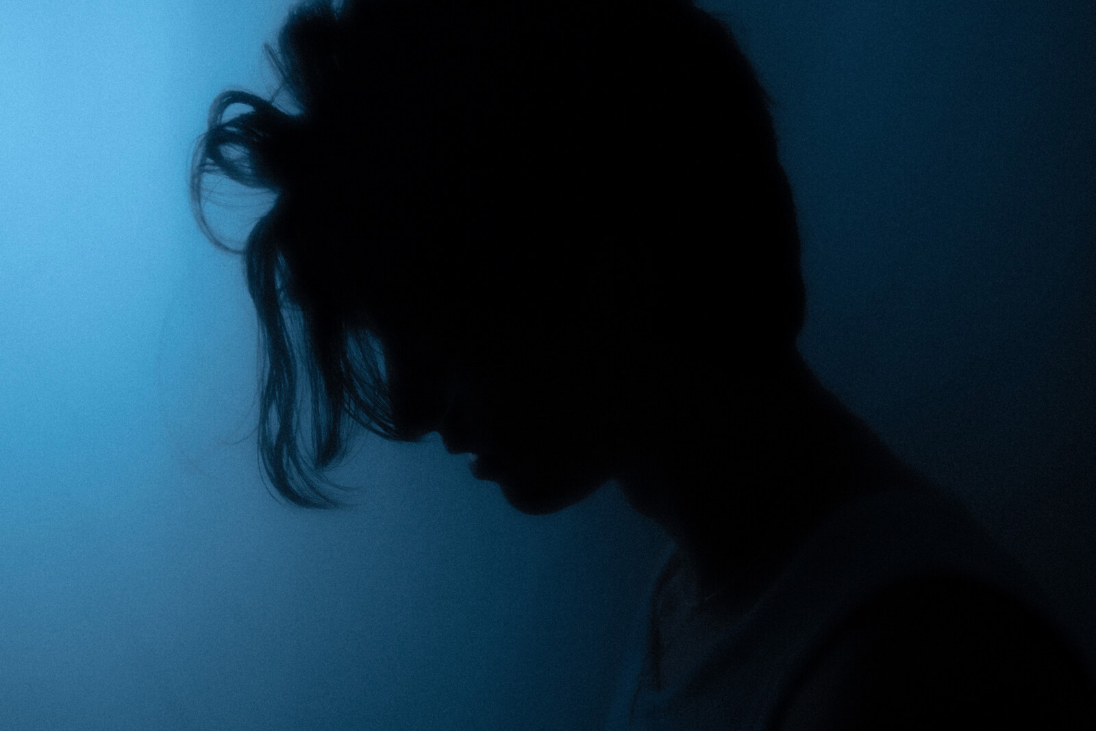 elijah woods shares new ep, 'silver lining'
