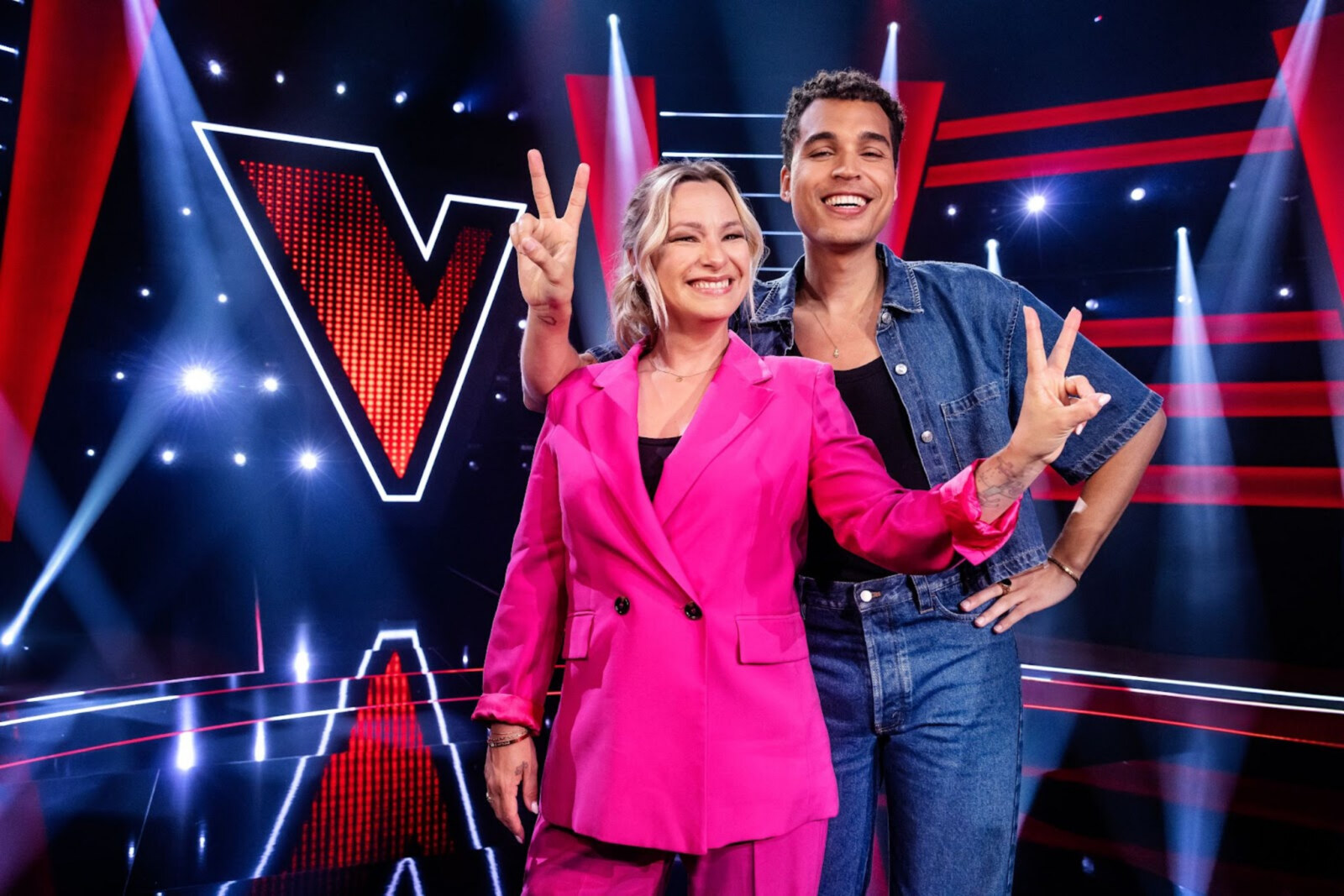 Coaches trappen voor het eerst met ongelijke wapens de liveshows van The Voice van Vlaanderen af