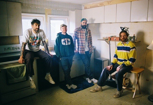 Four Year Strong Releases New Single + Music Video “daddy of mine” Out Now Via Pure Noise Records