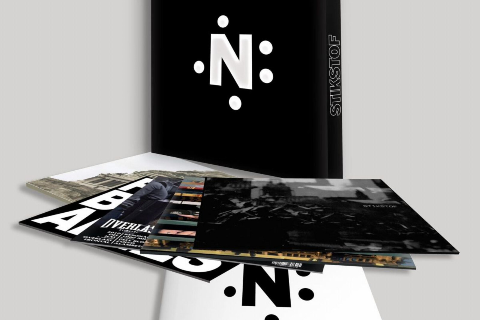 STIKSTOF viert tien jaar carrière met boxset van eerste vijf lp's