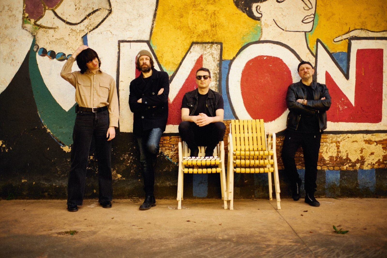 Gab De La Vega and The Open Cages announce European tour of "Life Burns"
