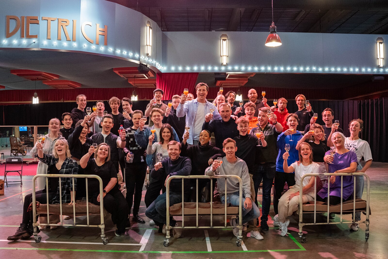 Feestelijke start van repetities spektakel-musical 14-18 en nieuwe naam bekend