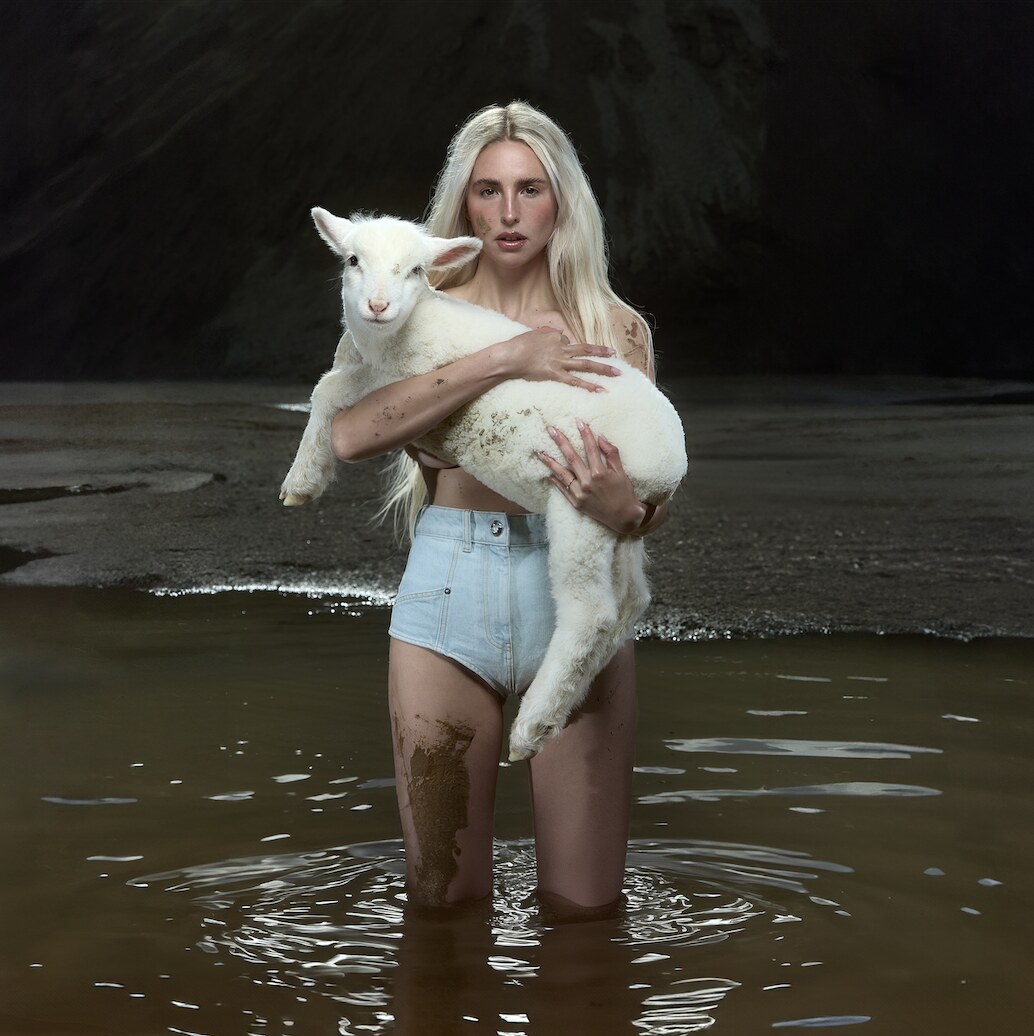 Laurel shares the single, “45 Degrees”,