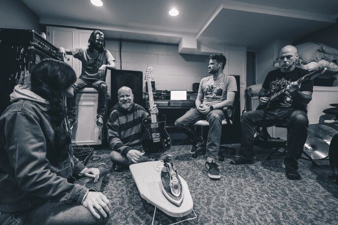 US shoegaze/post-rockers Glassfield Release Highly Anticipated Full-Length Album "Leave a Light On"