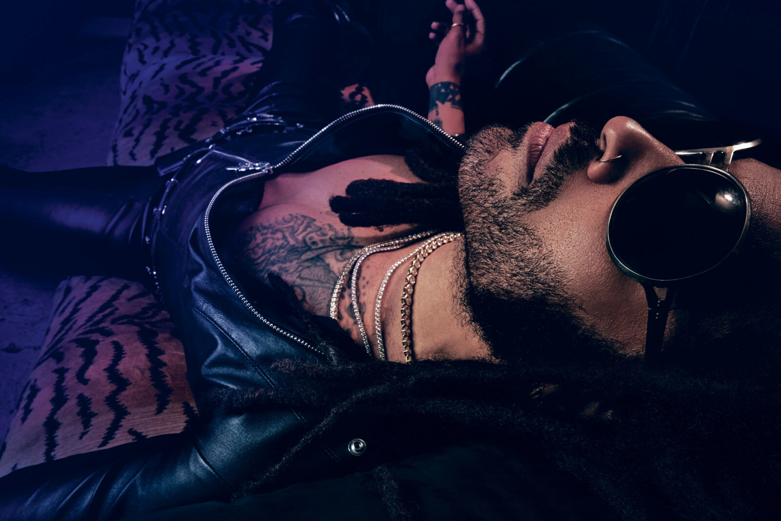 Lenny Kravitz releases 12the studio album Blue Electric Light