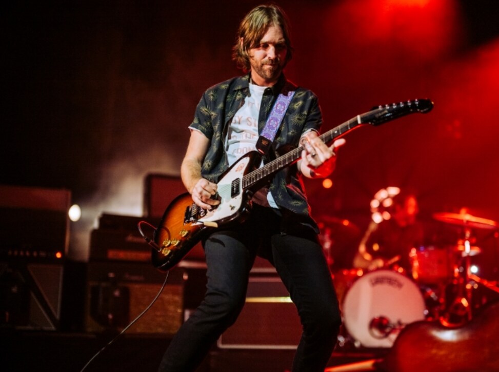 Sadler Vaden brengt surprise album Dad Rock uit