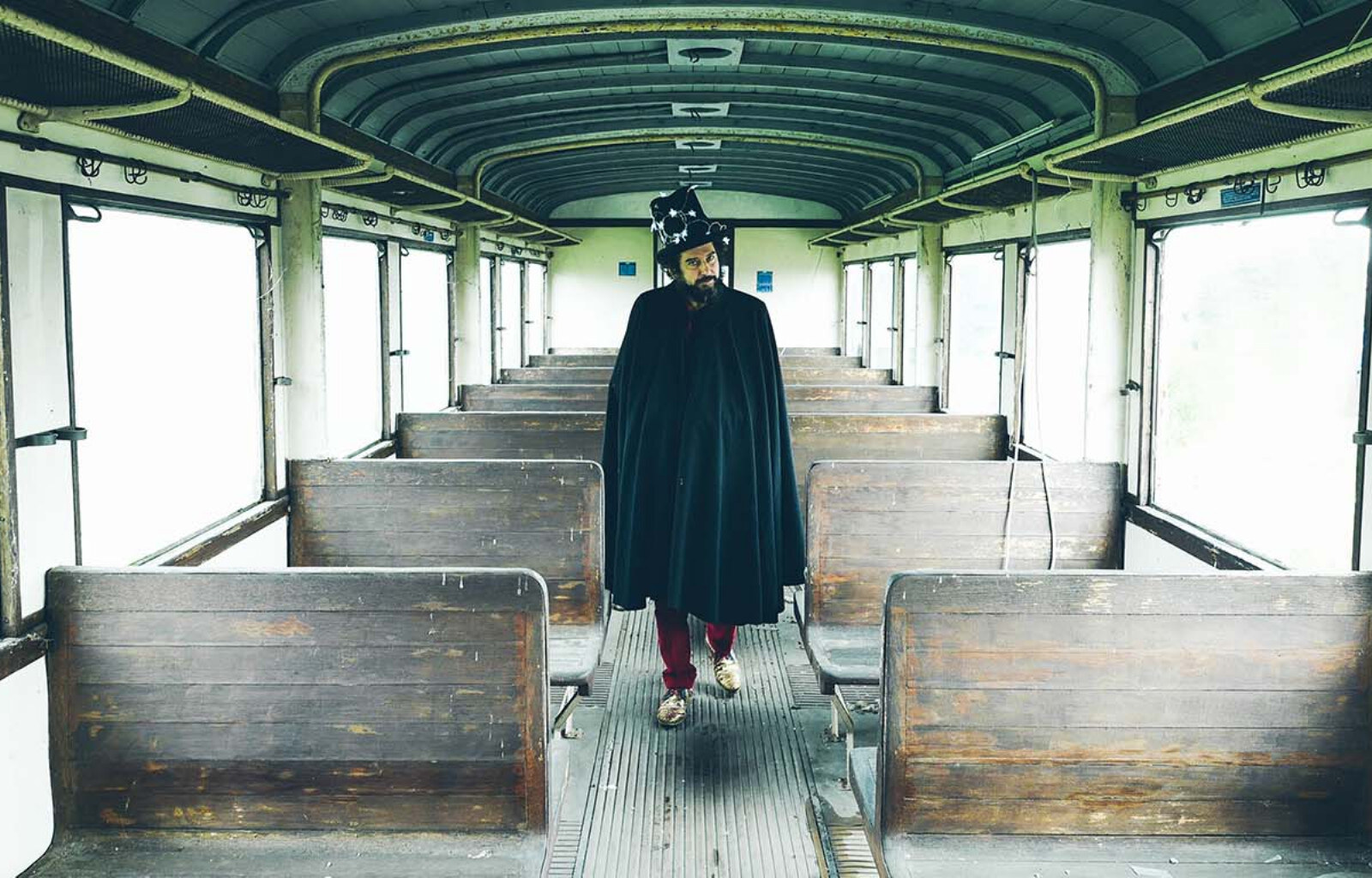 Italiaanse singer-songwriter Vinicio Capossela komt op 24 november naar La Madeleine in Brussel