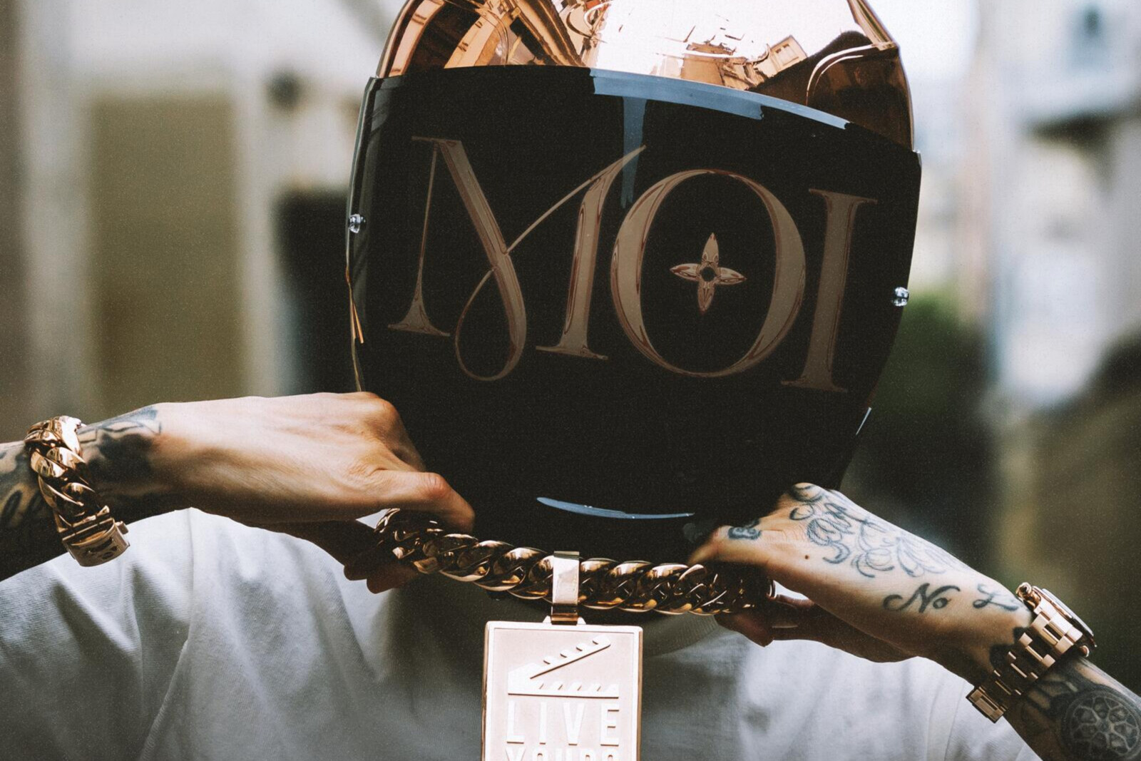 Central Cee & RAYE releases "Moi"
