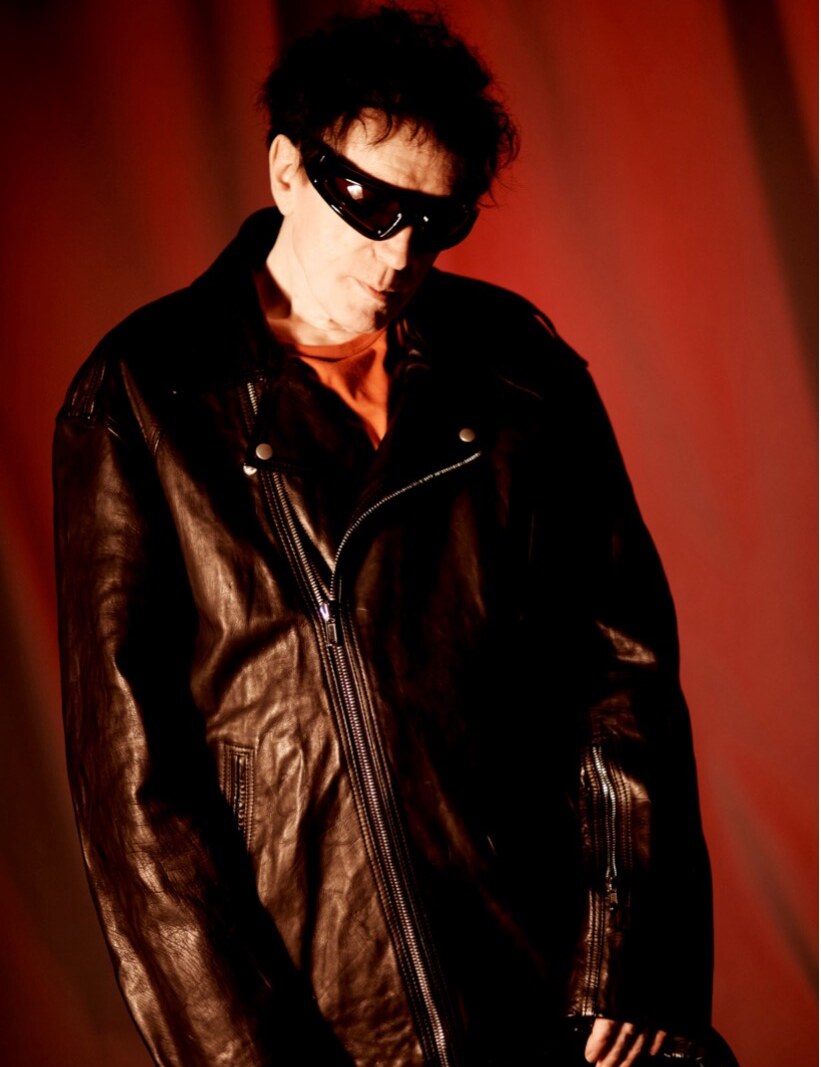 Peter Perrett Shares New Single "Disinfectant"