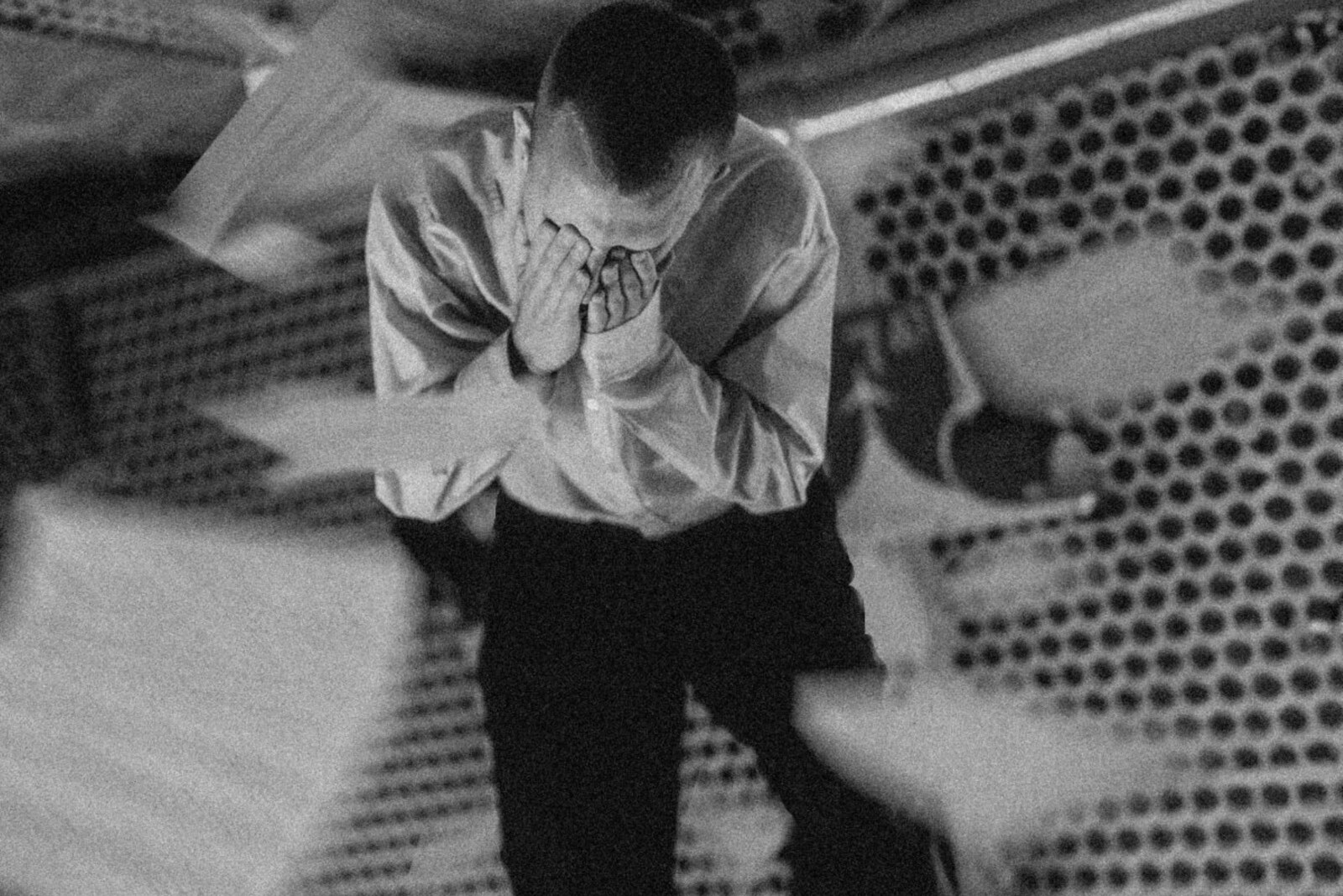 LeBlanc schudt ons wakker met zijn nieuwe single "Stop met slapen"