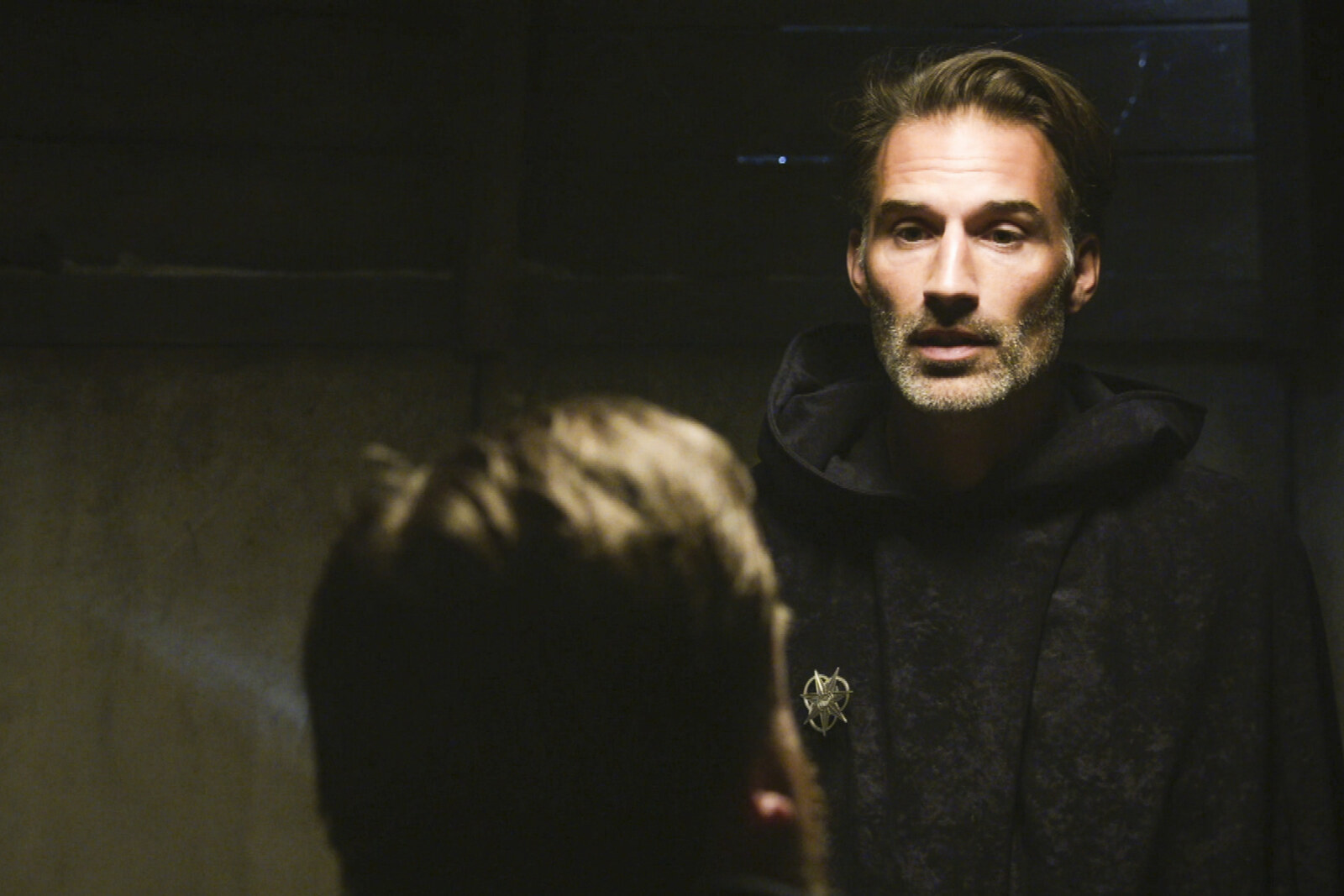 Sean Dhondt wordt gechanteerd en ontpopt zich tegen wil en dank tot verrader
