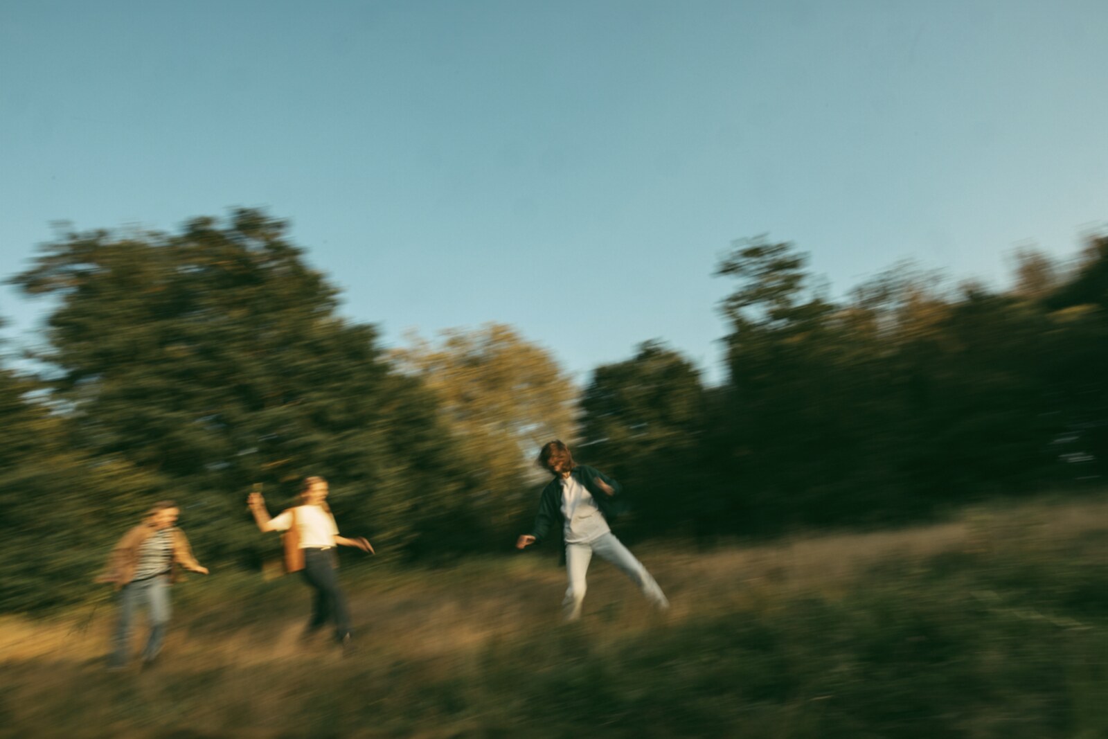 Bluai brengt single "Better, I Swear" ft Lara Chedraoui uit