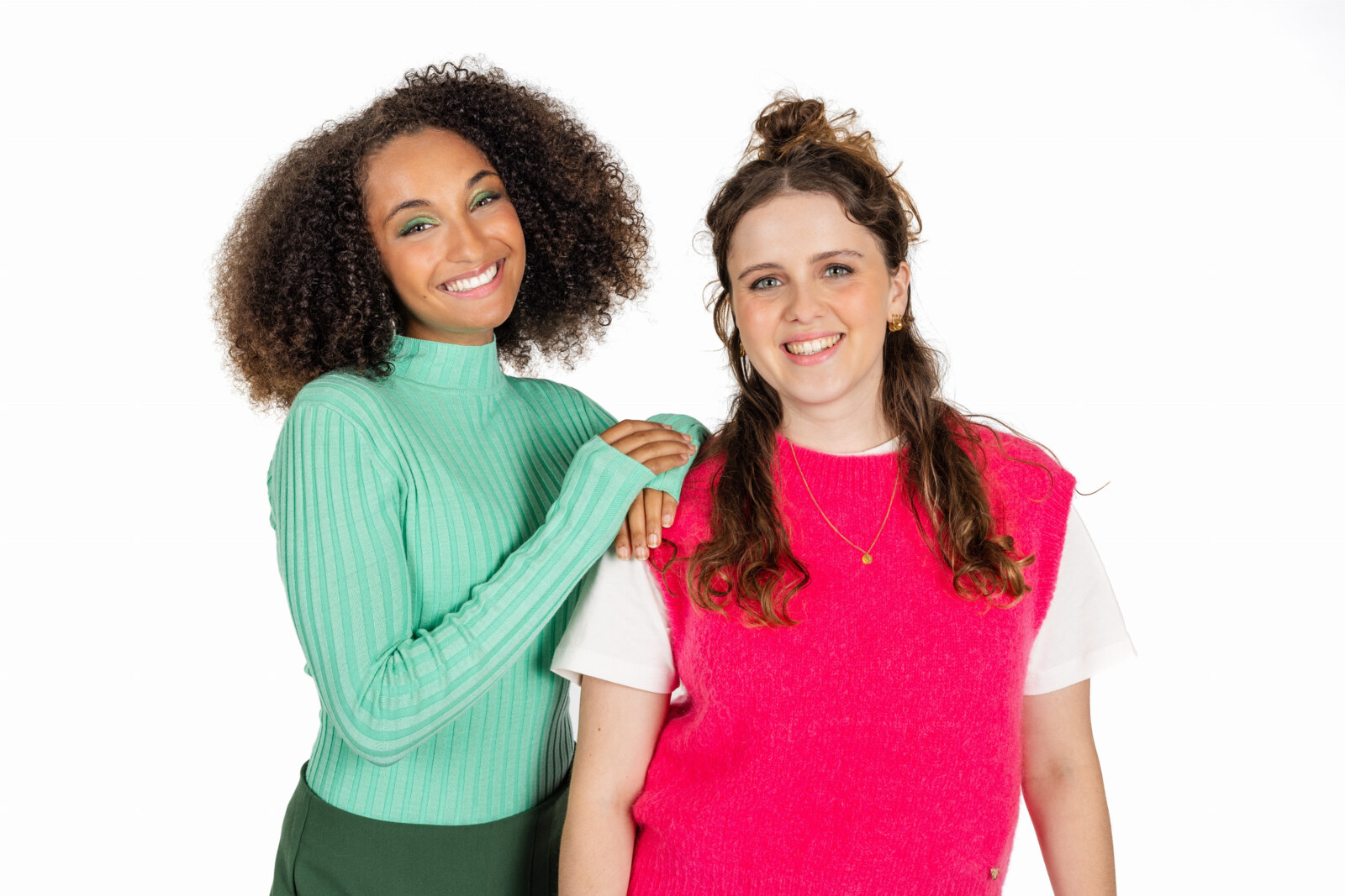 Verrassing! Lee en Emma zijn de nieuwe Ketnet-wrappers