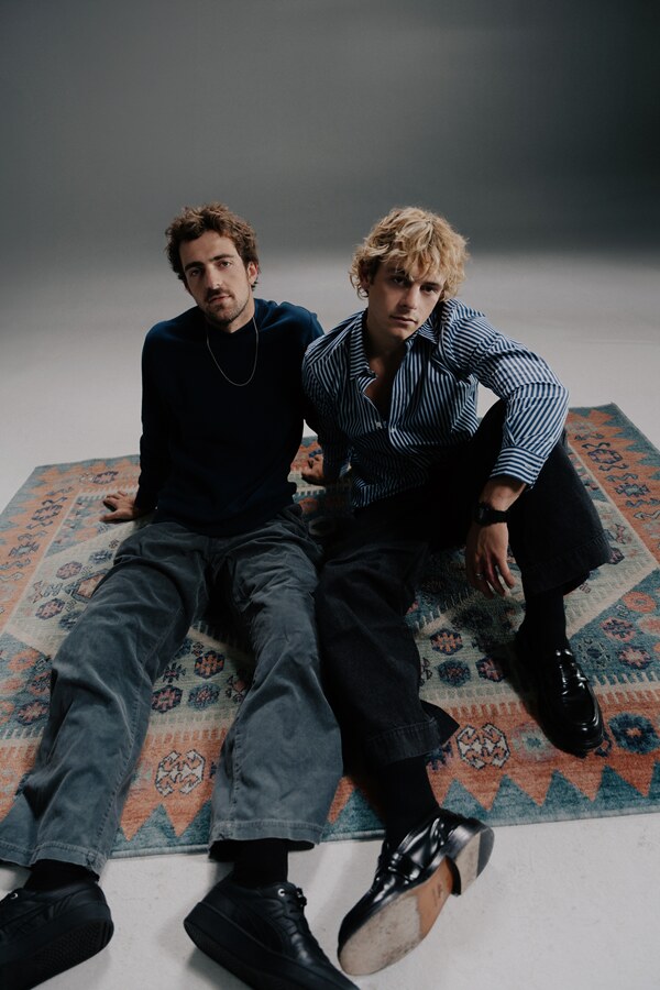 The Driver Era Unleash Upbeat New Single  “Don’t Walk Away”