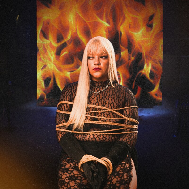 jazzygold is releasing today her new single “ex-friends”, 