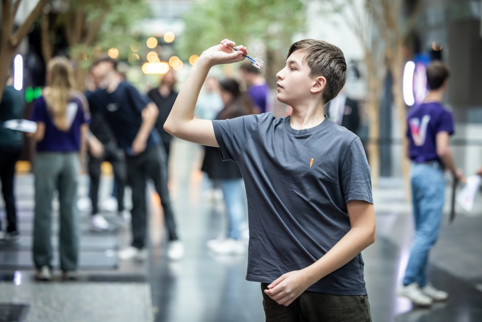 Wie wordt de nieuwe Luke Littler? Jonge darters strijden tijdens pittige selectieproef voor een plek in de VTM Next Gen Darts Academy