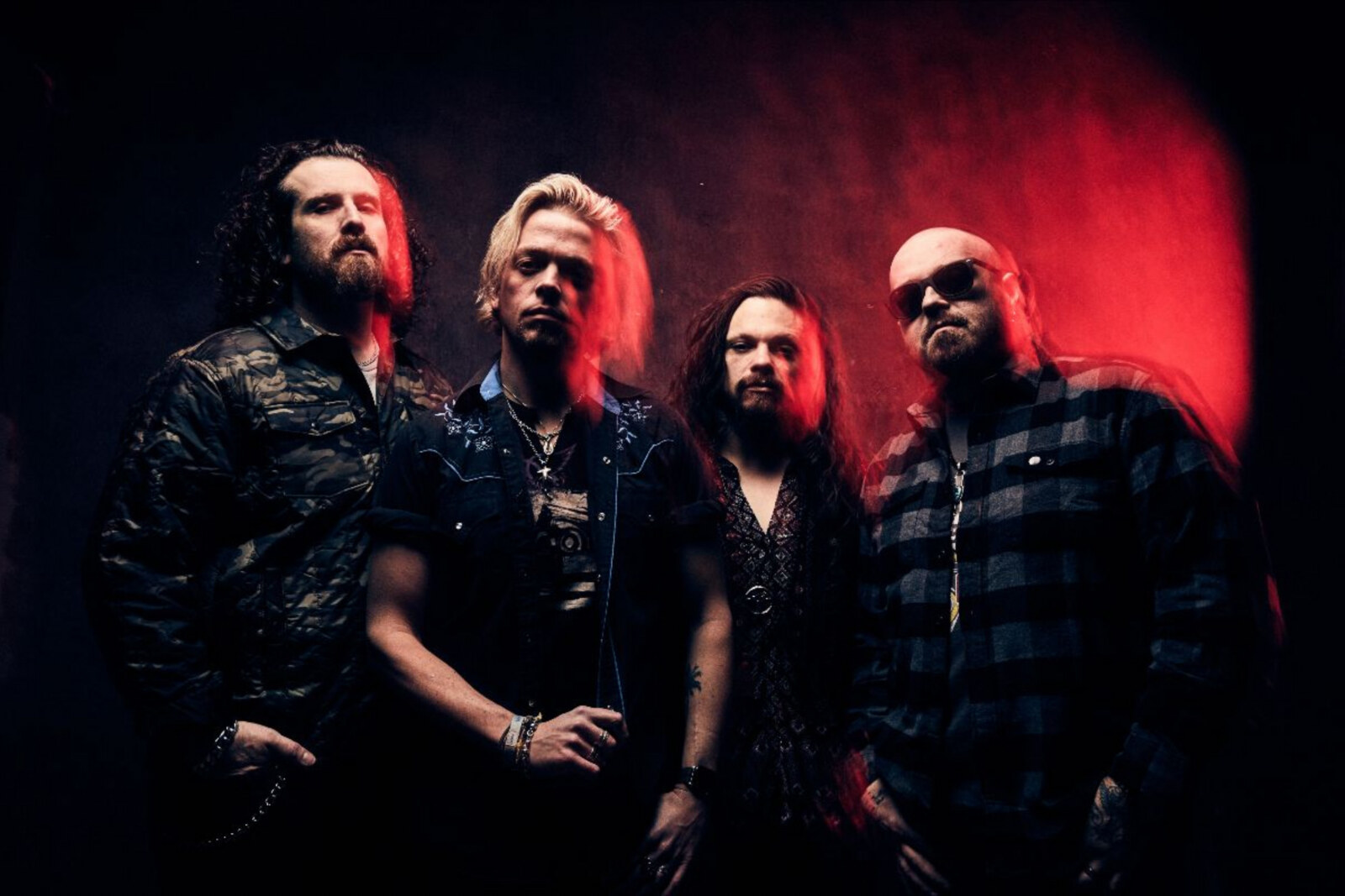 Black Stone Cherry werken samen met tourgenoten Ayron Jones & Skillet's John Cooper voor cover van The Cult's "AMERICAN HORSE"