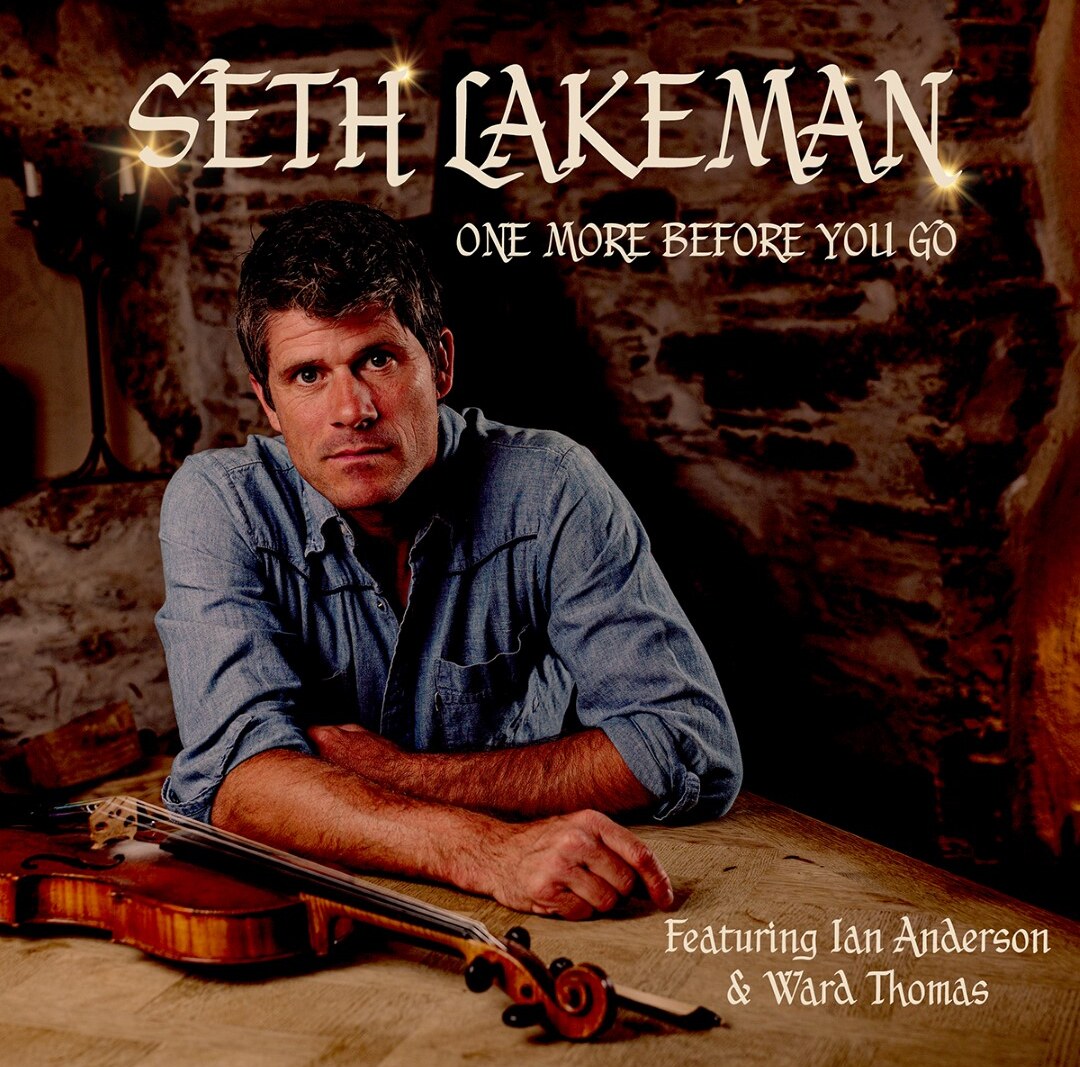 More festive cheer! Seth Lakeman, Ian Anderson & Ward Thomas Christmas collab 'One More Before You Go'