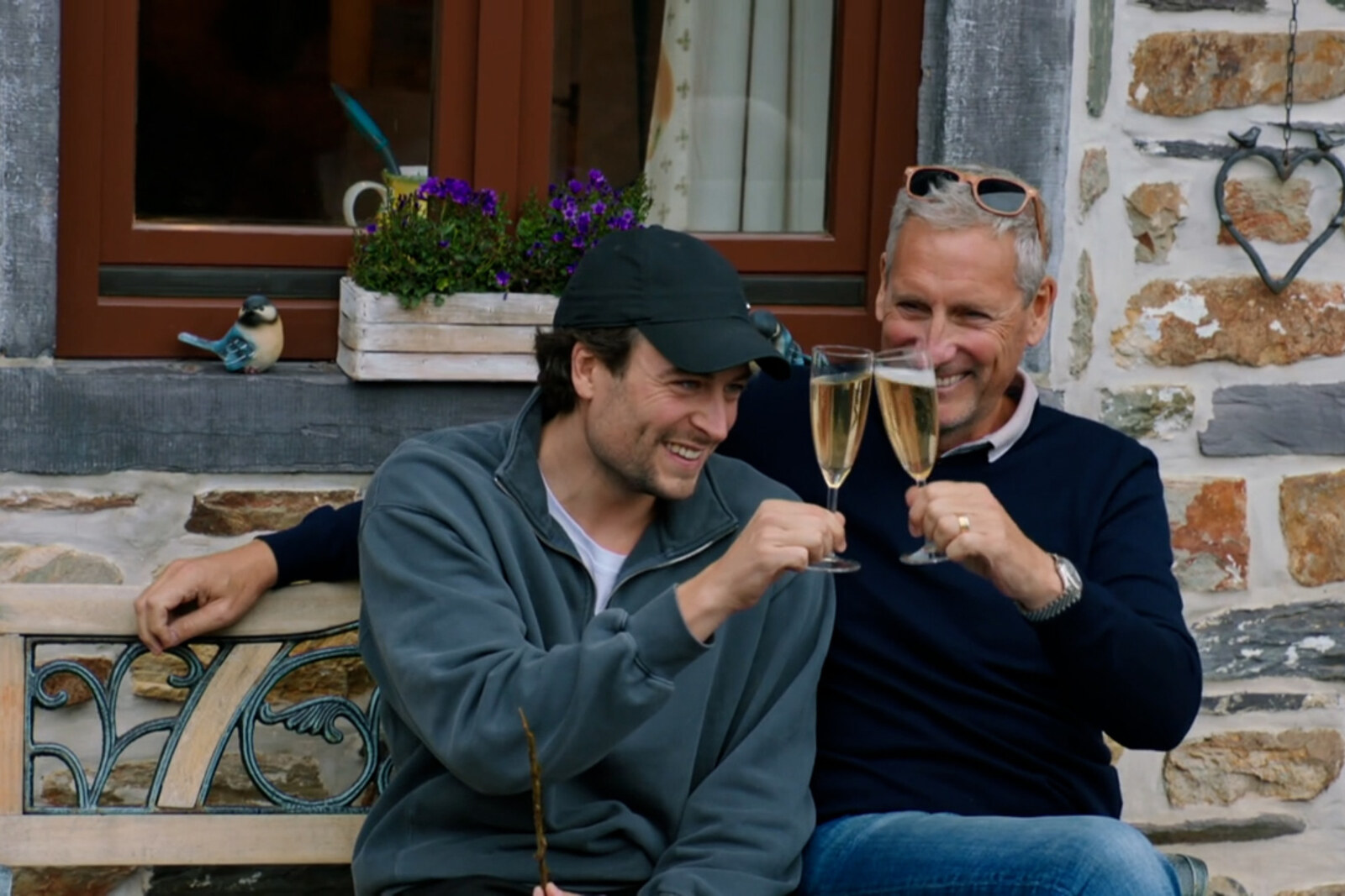 Viktor en Gert delen uniek vader-zoonmoment in de Ardennen: ‘dit zijn de mooiste momenten die een mens kan meemaken’